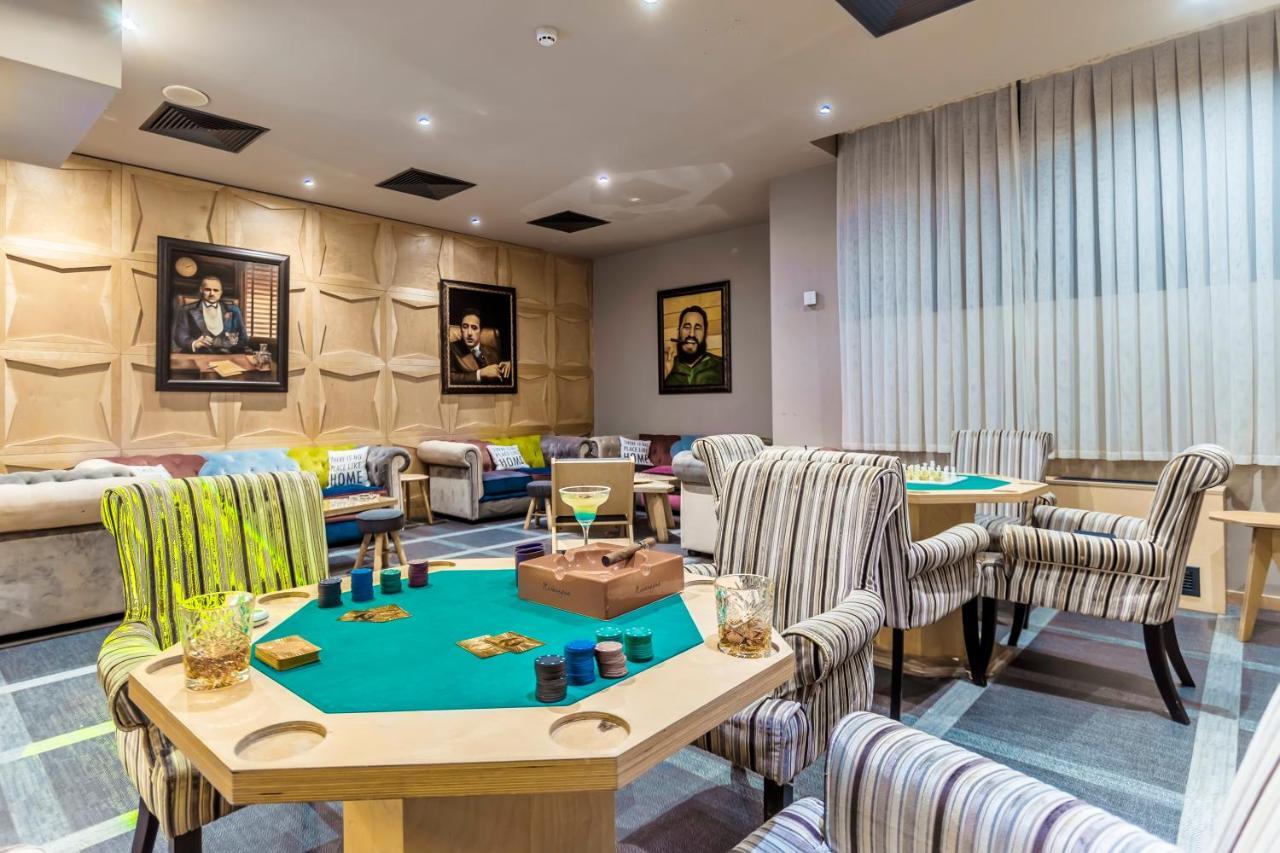Hotel Arte Spa & Park Velingrad Buitenkant foto The boardroom
