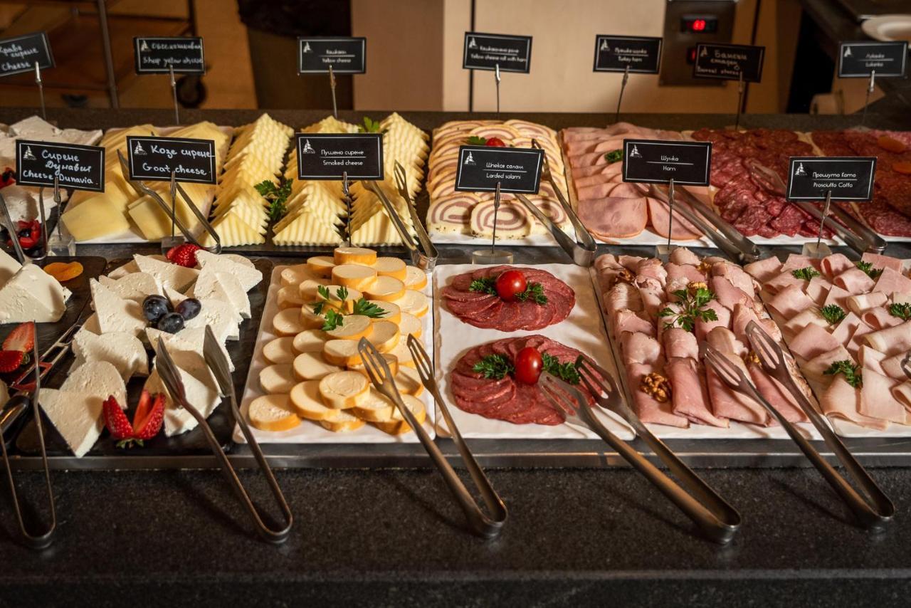 Hotel Arte Spa & Park Velingrad Buitenkant foto A selection of cold cuts