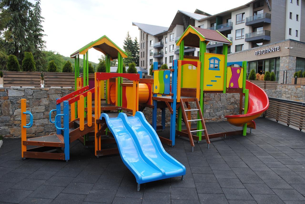 Hotel Arte Spa & Park Velingrad Buitenkant foto Playground in Poland