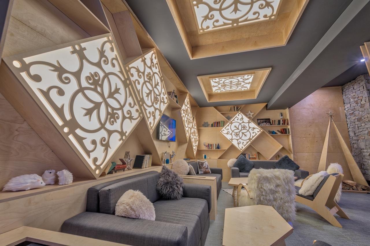 Hotel Arte Spa & Park Velingrad Buitenkant foto The interior of the lounge